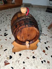Botte in legno piccola vintage