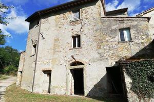 Rustico / Casale di 90 m² con 4 locali e box auto 