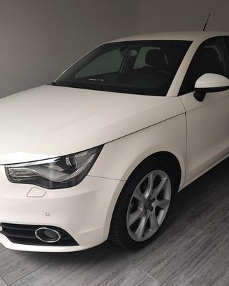 Audi A1 1.6 TDI S tronic Admired