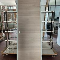 Porta interna filo muro