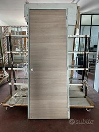 Porta interna filo muro