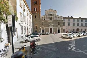 Appartamento di 250 m² con più di 5 locali e posto