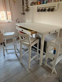 Tavolo/bancone ikea + sgabelli
