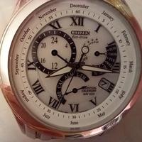 orologio uomo da polso carica solare