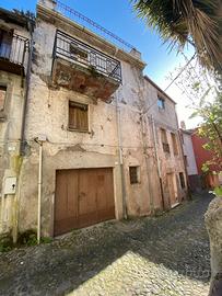 Casa nel cuore del centro storico di S. Lussurgiu