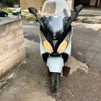 Aprilia atlantic 200