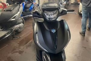 Piaggio Beverly 400S 