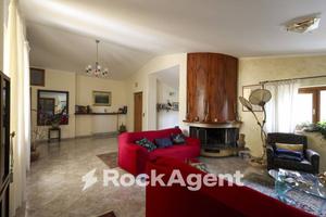 AMPIA METRATURA CON VISTA PANORAMICA E QUADRUPLA E