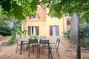 PORZIONE DI BIFAMILIARE A ROMA