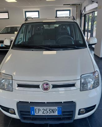 FIAT PANDA ANNO 2012 DS 1.3 ATRAZIONE 4X4 KM 200 M