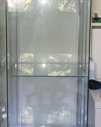vetrina Ikea detolf nera