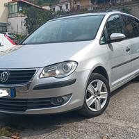 Volkswagen Touran 1.4 ti 150cv