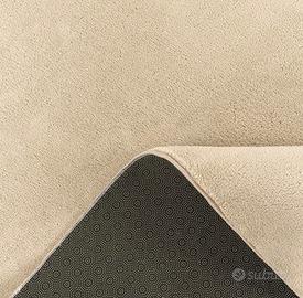 tappeto beige chiaro  240X340 morbido e moderno 