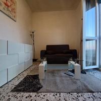 Luminoso con balcone