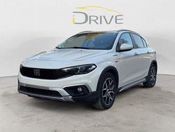 FIAT Tipo 1.5 Hybrid DCT 5 porte Cross