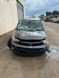 Opel crossland 2021 ricambi disponibili