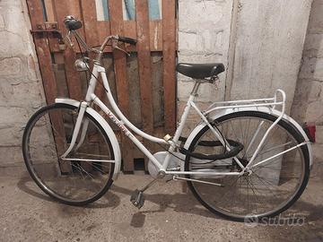 Bicicletta bianca da donna 26" Perfette condizioni