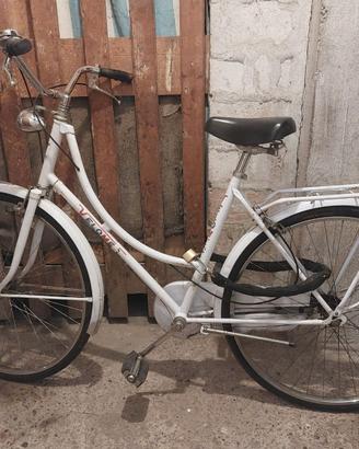 Bicicletta bianca da donna 26" Perfette condizioni