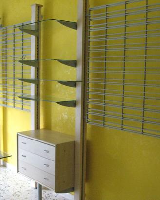 ARREDAMENTO COMPLETO PER NEGOZIO