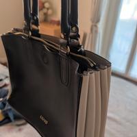 Borsa Liu Jo elegante e capiente