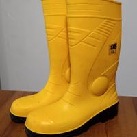 stivali in gomma n. 45