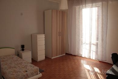 Camera singola novara