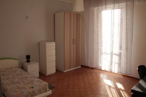 Camera singola novara