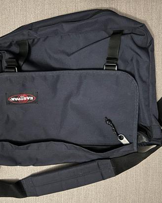 EASTPAK DELEGADE "Borsa tracolla blu"