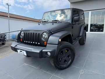 Jeep Wrangler 2.8 CRD DPF Sahara Auto rimessa a nu