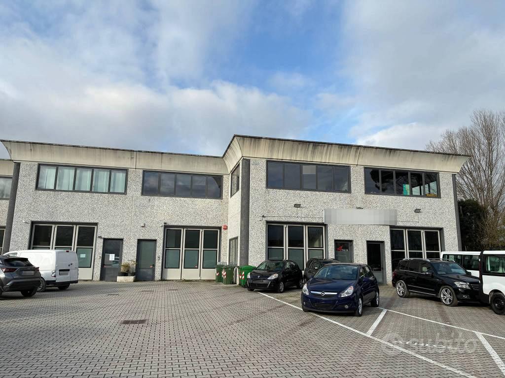 Immobile in asta di 1690 m² a Lucca