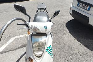  Yamaha Vity 125 gommata
