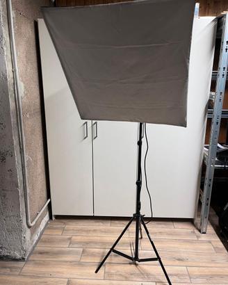 Softbox Neewer 60×60 con stativo + borsa