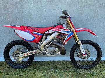 HONDA CR 250 cross