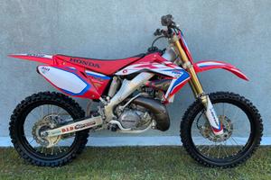 HONDA CR 250 cross