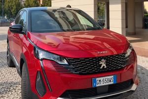 PEUGEOT 3008 Blue-HDi 130 S&S EAT8 Allure PACK