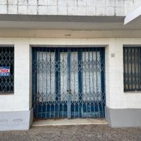 Locale commerciale fronte strada due livelli