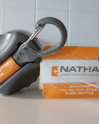 NATHAN borraccia in Tritan per escusionismo ml 700