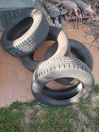 Copertoni NOKIAN  225/65R17 106H XL