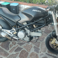 Ducati Monster 620 dark usato ma tenuta benissimo