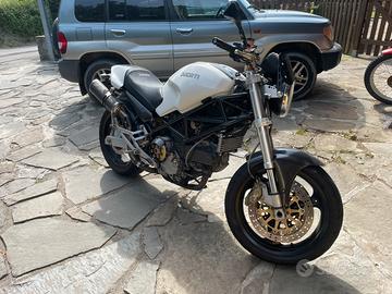 Ducati Monster 900 Dark iniezione