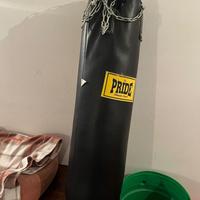 Sacco da boxe Pride con guantoni