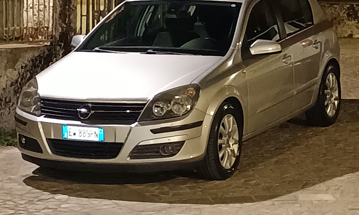 Opel Astra H 1.7 cdti 101 cv