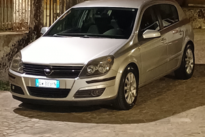 Opel Astra H 1.7 cdti 101 cv