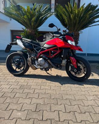 Ducati Hypermotard 950