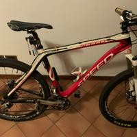 Mountain bike bici bicicletta carbonio