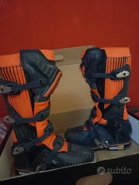 stivali da motocross