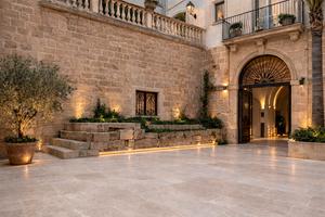 Ugento centro storico 500 mq con volte a stella