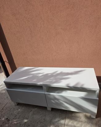 Cassettiera e comodini colore bianco 