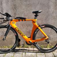 Bicicletta crono triathlon