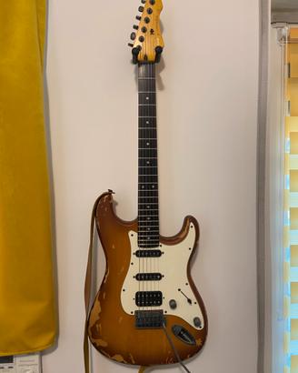 Chitarra Elettrica Strat Style HSS Relic EMG